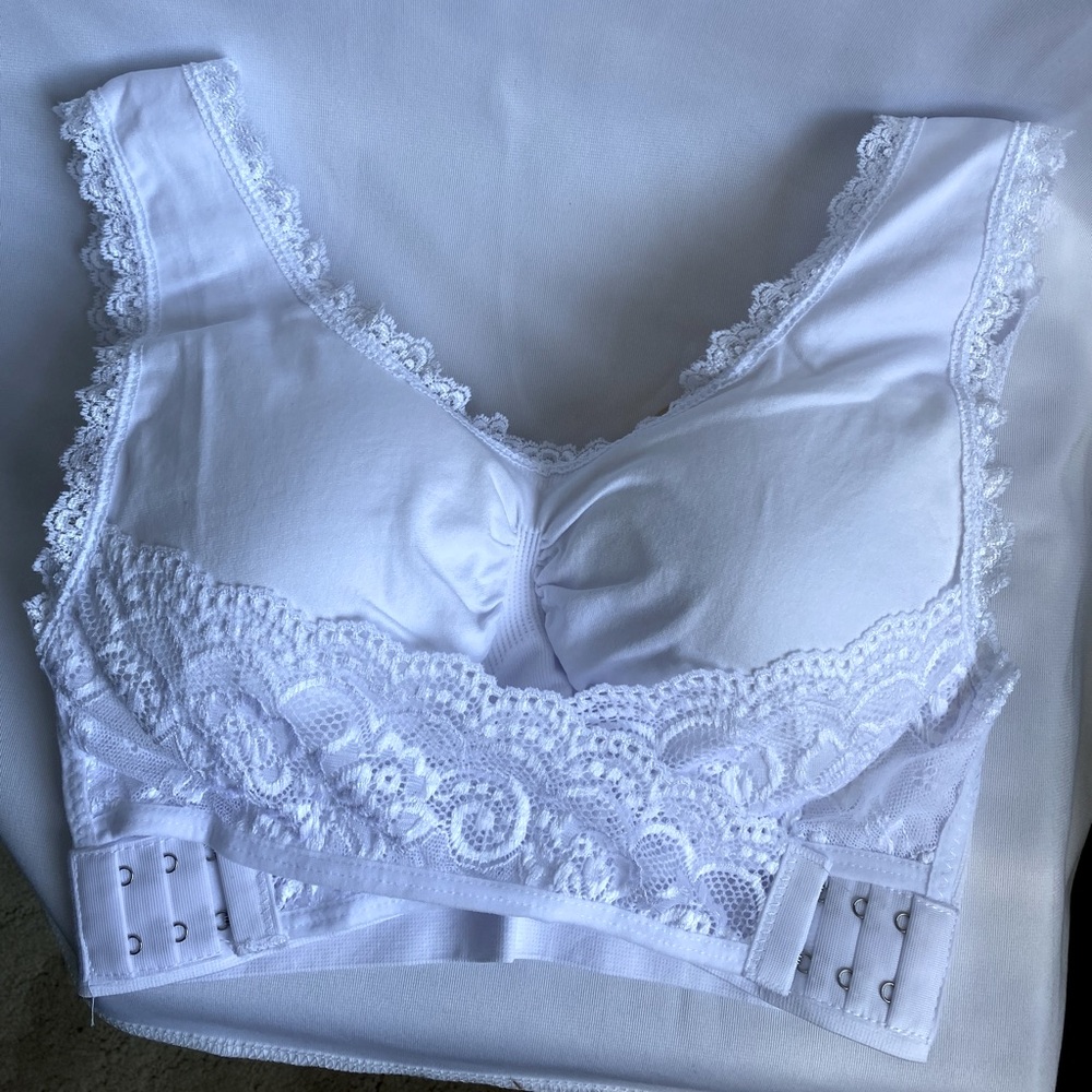 White cross front bra; Unbranded; Size L on tag (est 34 A/B)